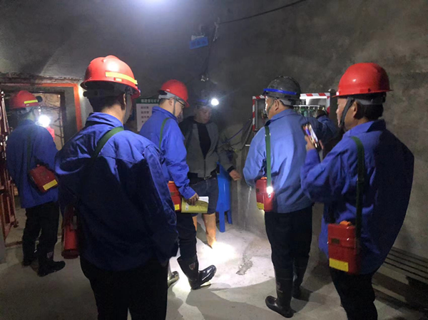 赣州市矿山安全生产交叉检查组在兴国县开展检查