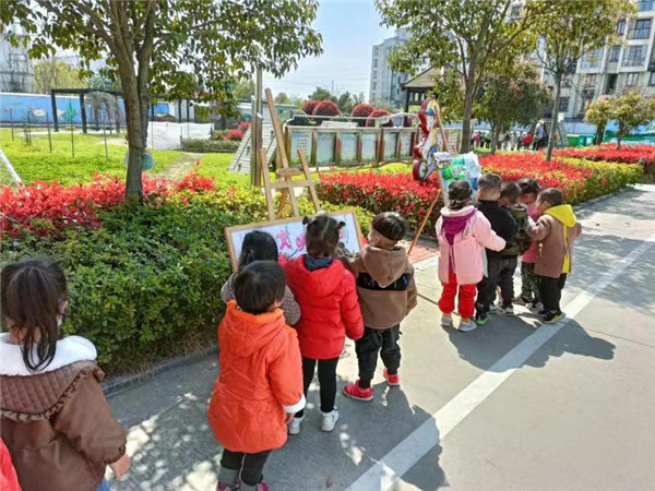 文明祭祀 绿色清明——盱眙县维桥乡中心幼儿园开展“文明祭扫”主题画展活动