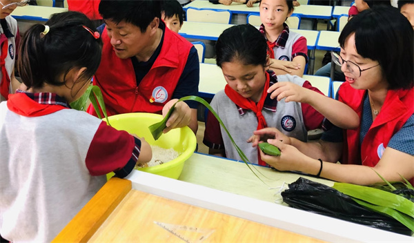 盱眙县管镇中心小学2023“浓情端午 浸润童心”山爸山妈关爱留守儿童活动