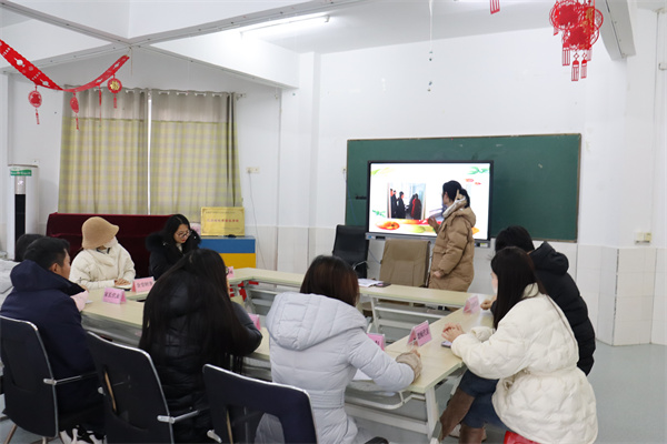 盱眙县马坝镇中心幼儿园开展尽“膳”尽美，“食”刻守护膳食委员会会议