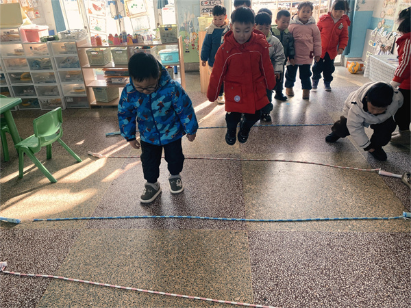 盱眙县县直机关幼儿园开展“悦动于室 ‘运’味无穷”室内游戏活动