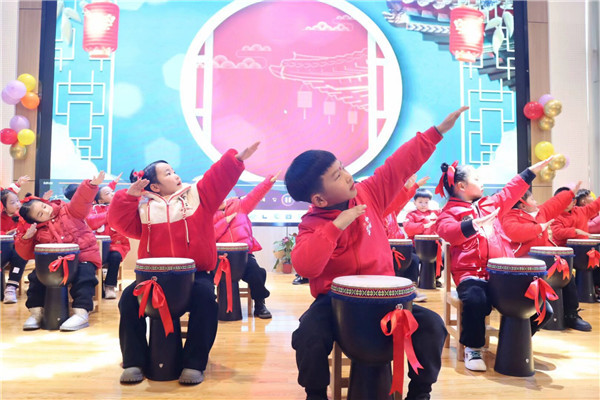 喜迎龙年，趣味游园——盱眙县爱民路幼儿园举行迎新年亲子游园会活动