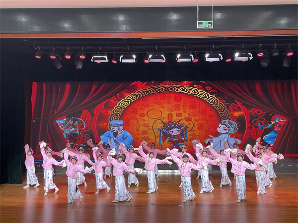 国学社团展风采  硕果盈枝香满园