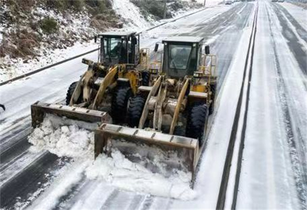 中国石油东北销售冀中分公司积极应对南方降温雨雪天气