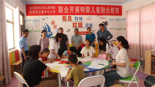 南医大儿科学院党总支赴盱眙县古桑小学开展“红心助苗 医路童行”联合主题