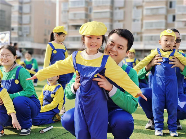 超级马里奥萌动全场  亲子运动绘就温情画卷——盱眙县淮河镇中心幼儿园举