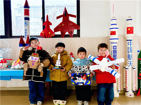 筑科技梦想  启新年篇章——盱眙县南苑新城幼儿园航天主题科技周圆满落幕