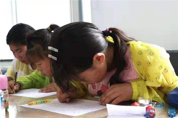 如果月亮不抱你