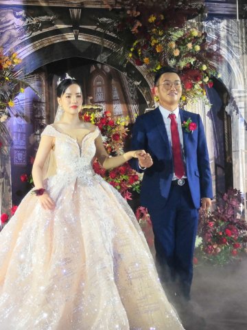 淮安新郎程乾在婚礼上说：向父母学习，传递人间大爱