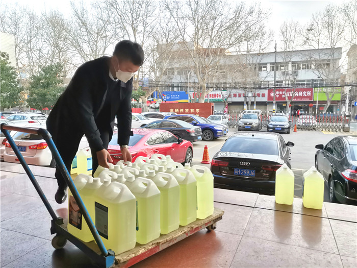 为爱发声_“声”援武汉