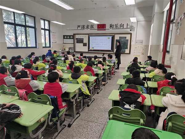 盱眙县实验小学、盱眙县桂五小学开展幼小科学衔接交流活动