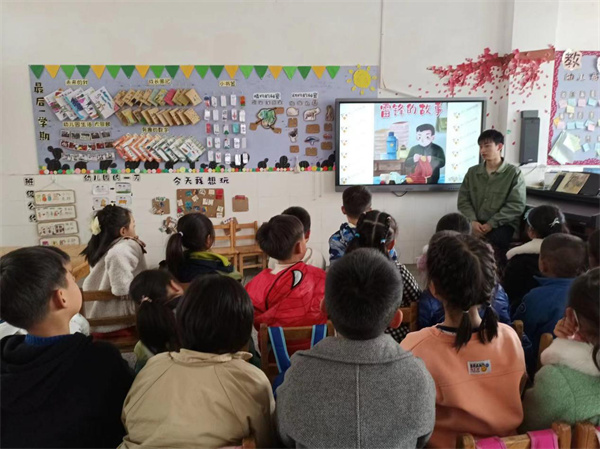 三月学雷锋，爱心天使在行动——盱眙县天泉湖镇中心幼儿园开展学雷锋系列活动