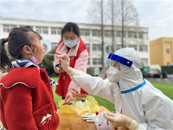 盱眙县天泉湖镇中心幼儿园组织全体师生核酸检测