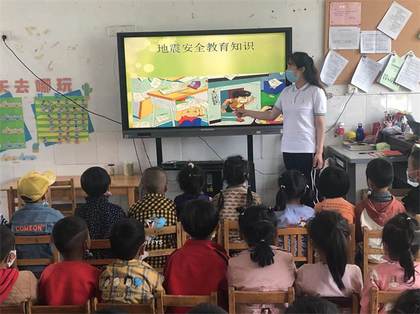 防灾减灾，安全“童”行——盱眙县河桥镇中心幼儿园“5.12”防震应急疏散演练活动