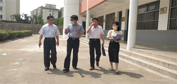 盱眙县教体局关工委到管镇中学检查指导工作
