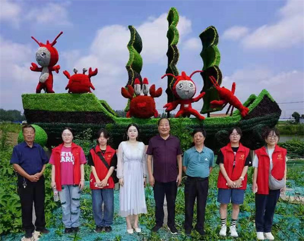 盱眙县关工委、团县委领导看望大学生志愿者