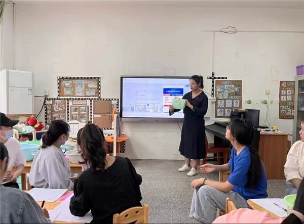 盱眙县城南中心幼儿园开展幼儿呕吐应急处理演练