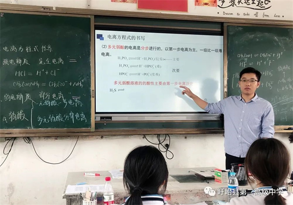 喜迎党的二十大 培根铸魂育新人——盱眙县第二高级中学优秀班主任特辑之詹俊：怀初心砥砺奋进，育桃李矢志不渝