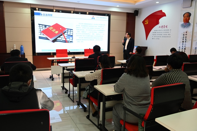 润州政协走进社区学习宣传《民法典》