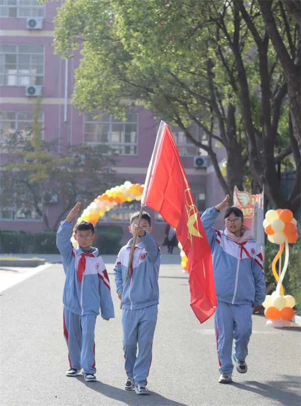 盱眙县五墩实验小学举行2022年少先队入队仪式