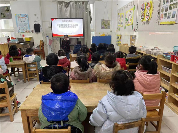 盱眙县盱城街道中心幼儿园开展红色文化主题教育周活动