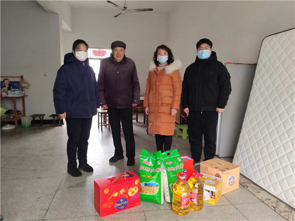 新春慰问送温暖，浓浓关怀显真情——盱眙县天泉湖镇中心幼儿园开展春节慰问活动