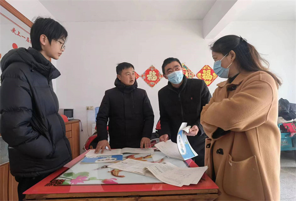 老师家访1.jpg
