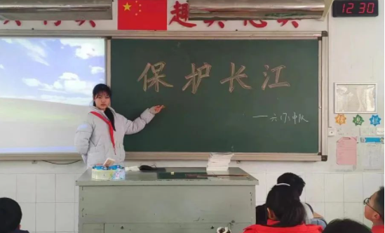 扬州美琪学校：保护母亲河，“琪娃”在行动