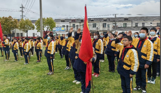 邗江区陈俊学校：缅怀英烈祭忠魂，清明追思忆英雄