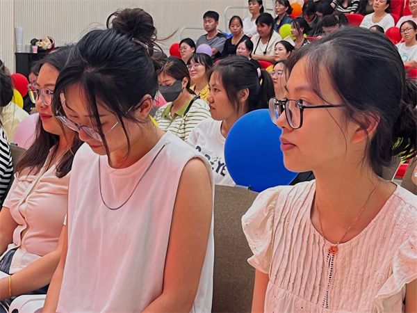教师聆听 (3).jpg