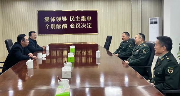 仪征供销合作总社：主要领导带队到市人武部走访慰问