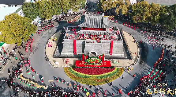 江苏仪征：龙腾狮舞贺新年，民俗展演乐不停