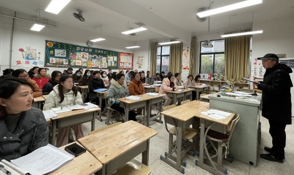 邗江实验学校蒋王小学:立足常规抓教学  落实“双减”增实效