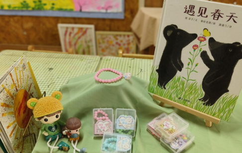 扬州市邗江区第一实验幼儿园：巧手慧心  花样串珠