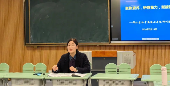 深耕教研路，闻得百花香