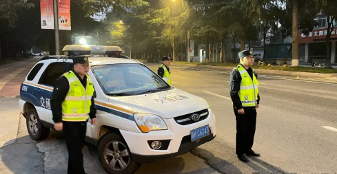 仪征市交通运输局：采取专项行动，强化旅游包车管理 