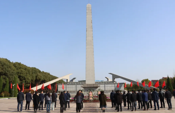 仪征市青山镇：缅怀英烈筑忠魂，赓续使命传薪火