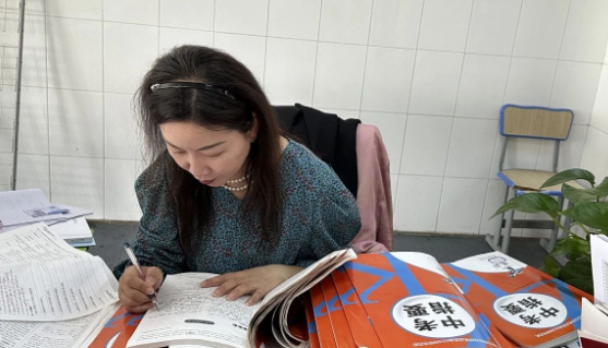 扬州维扬中学：示范展风采 结对促成长