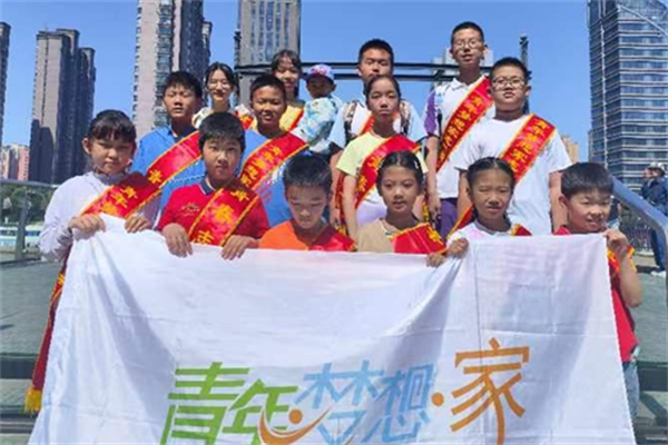 阳光洒津门 海河文化传津城——记青年梦想家志愿者传