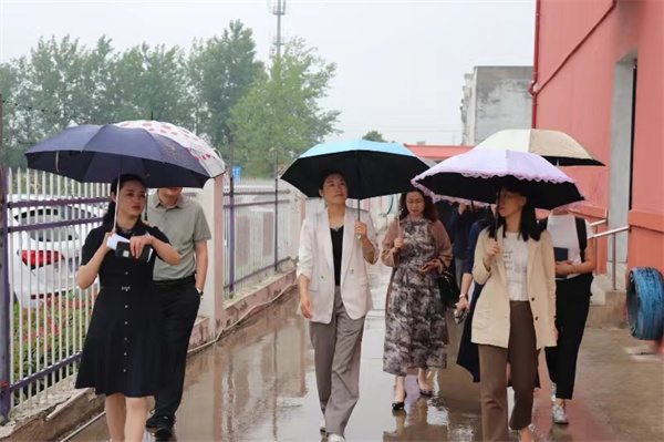 盱眙县“融爱童行，同欢六一”融合主题教育庆祝活动在盱眙县桂五镇中心幼儿园举行