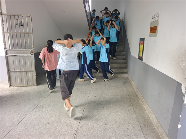 图片5.jpg