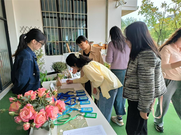 评估指南引领 聚焦师幼互动——盱眙县纪巧“幼教领航者”工作室外出研学系列活动