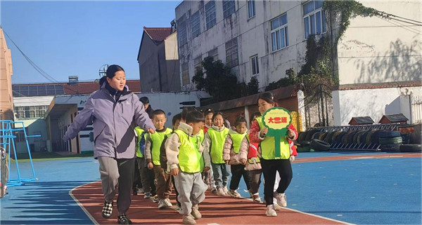 ​欢乐冬季，快乐成长——盱眙县明祖陵镇中心幼儿园举行冬季运动会