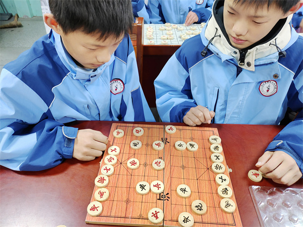 跃马横车“棋”乐无穷——盱眙县维桥初级中学开展象棋比赛