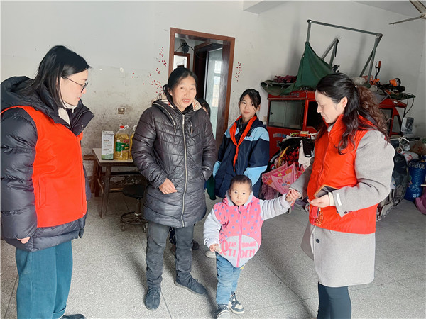 “家”期有约，为爱而访——盱眙县明祖陵镇中心幼儿园开展困境儿童家庭走访活动