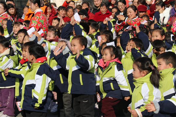 灵蛇贺岁 欢乐庙会——盱眙开发区中心幼儿园元旦活动