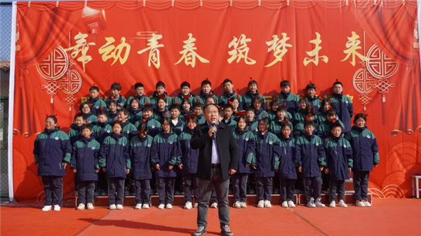 舞动青春展风华，筑梦未来启新程——盱眙县天泉湖初级中学2025年元旦文艺汇演圆满落幕