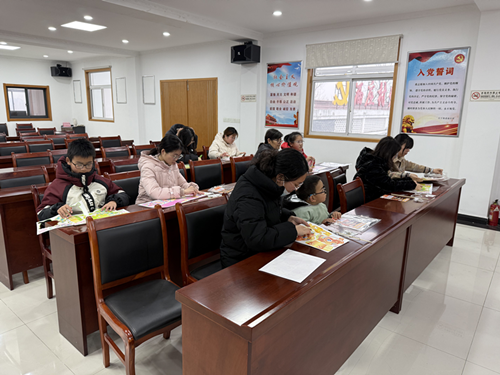 庙庄村：巧手剪窗花，非遗迎新年