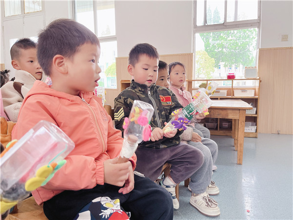 创新教育模式激发幼儿探索精神   STEM课程助力未来人才培养