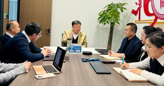 奥克股份董事长朱建民莅临上海奥克指导工作